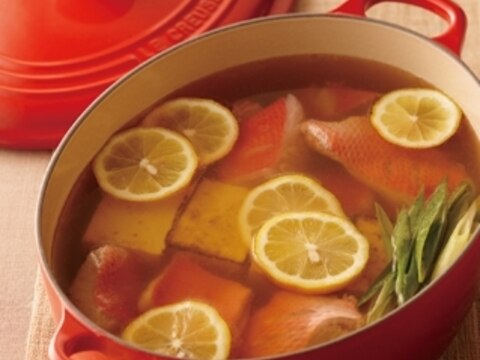 [ル・クルーゼ公式] 金目鯛と焼き豆腐のレモン鍋